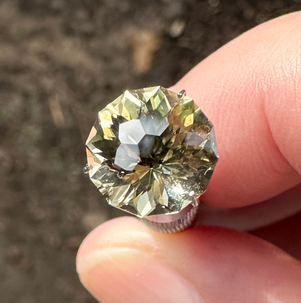 Custom Hybrid Citrine Quartz, 2.75 carats at 9.50 mm diameter.